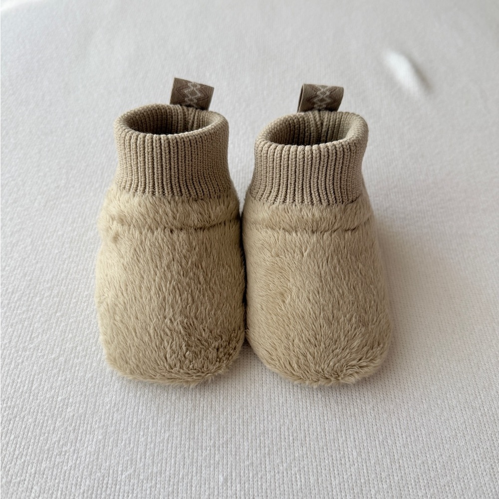 UGG Baby Nesti Booties | 2/3 (6-12 months)